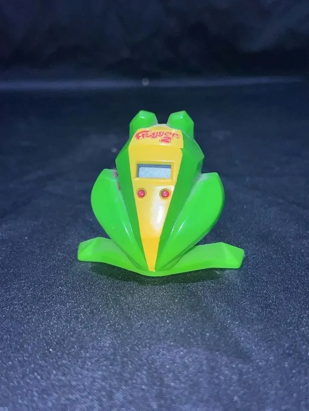 2000 Wendy's Frogger 2 Promotional LCD Handheld Toy